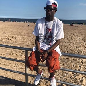 Meet your Posher, Aramis